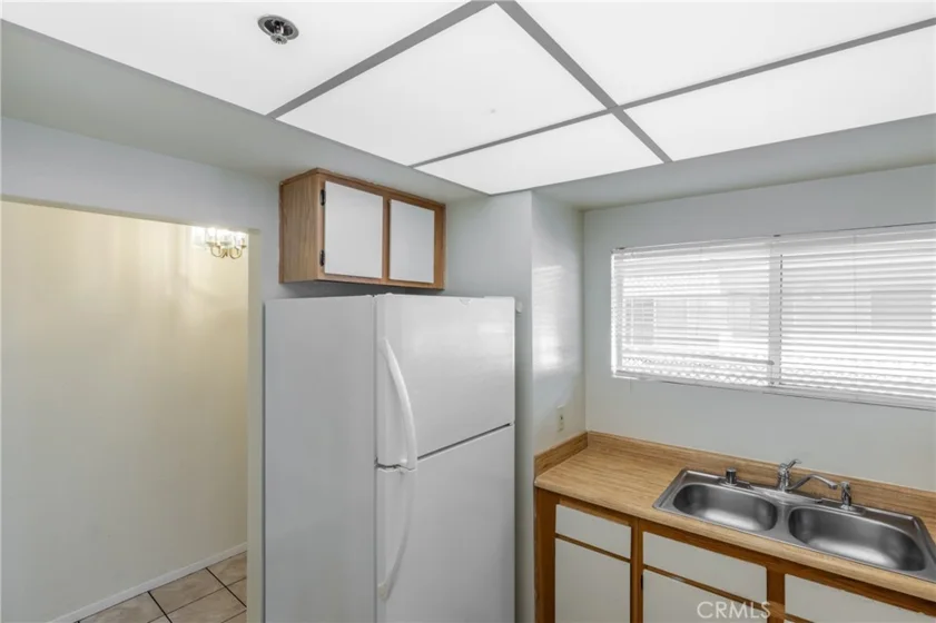 2915 Montrose Avenue #430 photo 15