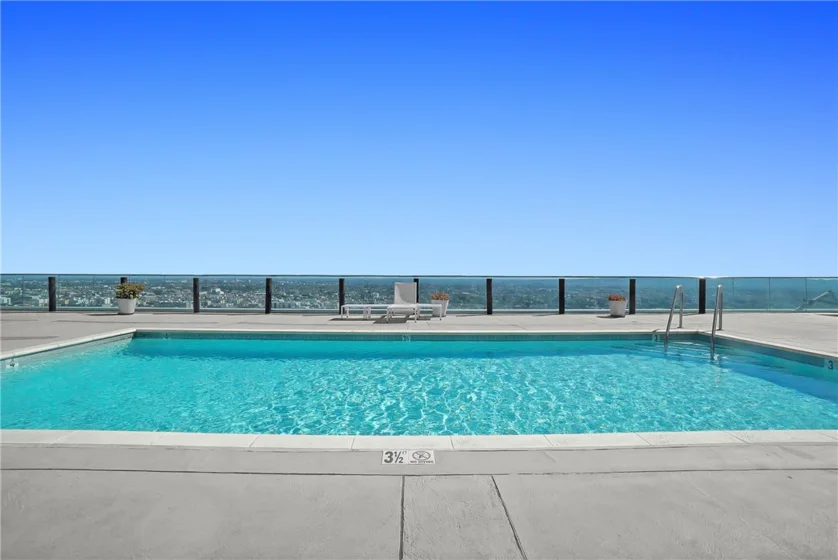 3810 Wilshire Boulevard #1009 photo 20