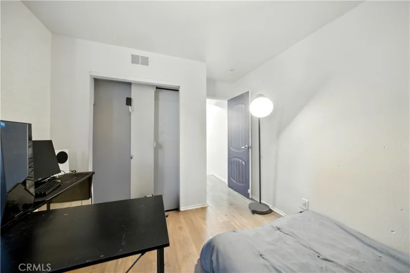 14937 Sherman Way #7 photo 26