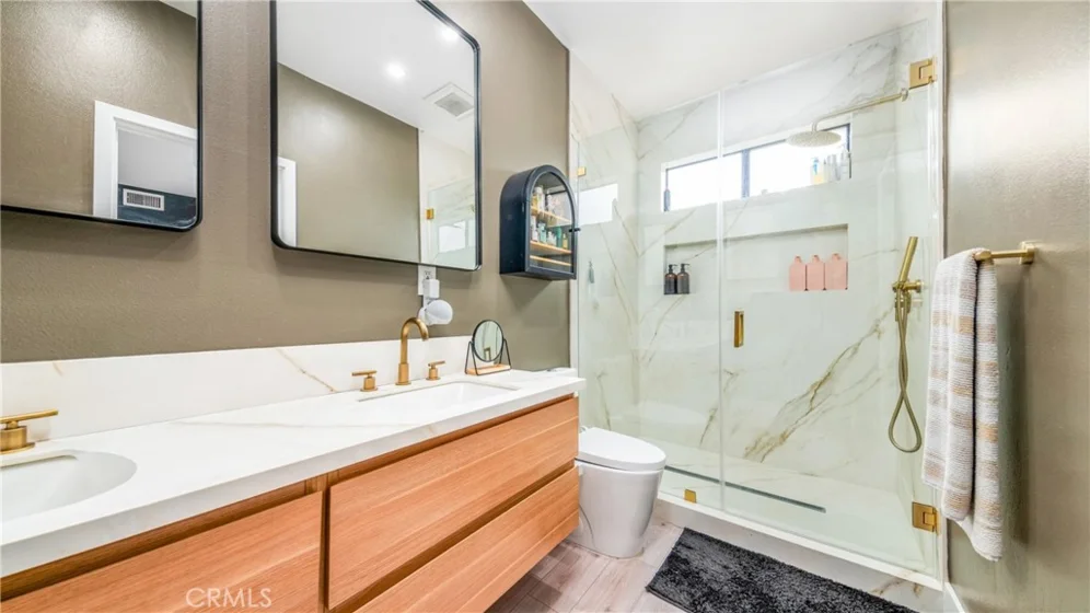 832 Palm Avenue #201 photo 9