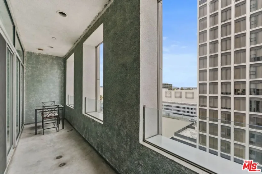 3810 Wilshire Boulevard #602 photo 6