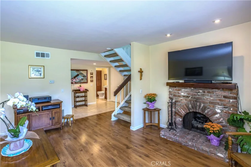 15951 Royale Court photo 1