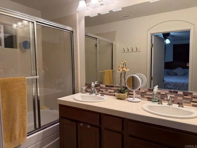 2157 Dovetail Court #239 photo 8