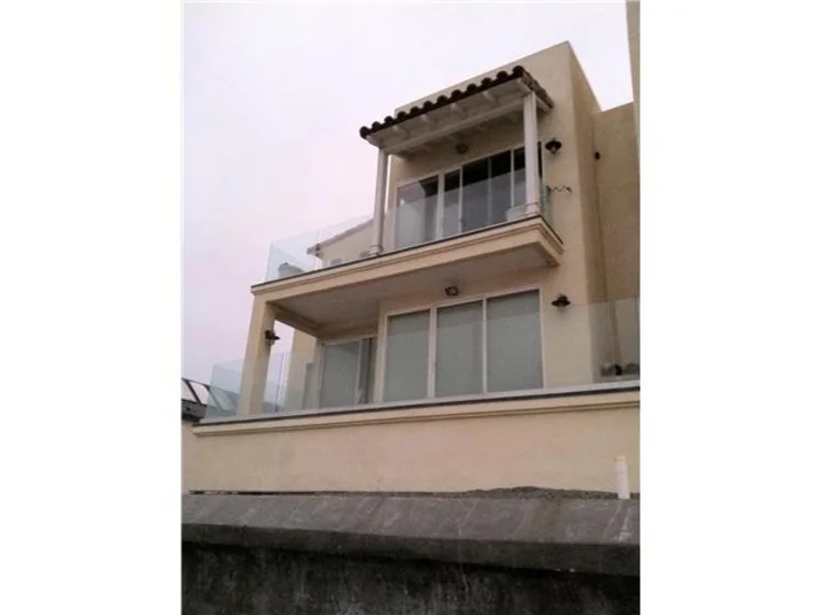 694 Ocean Lane photo 1