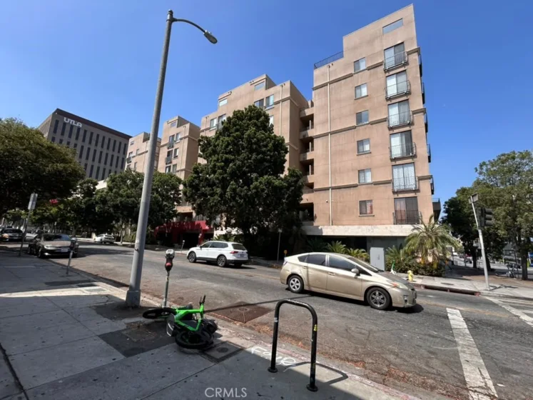 625 S Berendo #601 photo 1