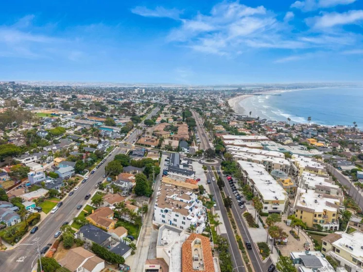 5437 La Jolla Boulevard photo 49