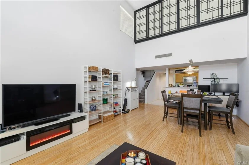 1119 Albany photo 1