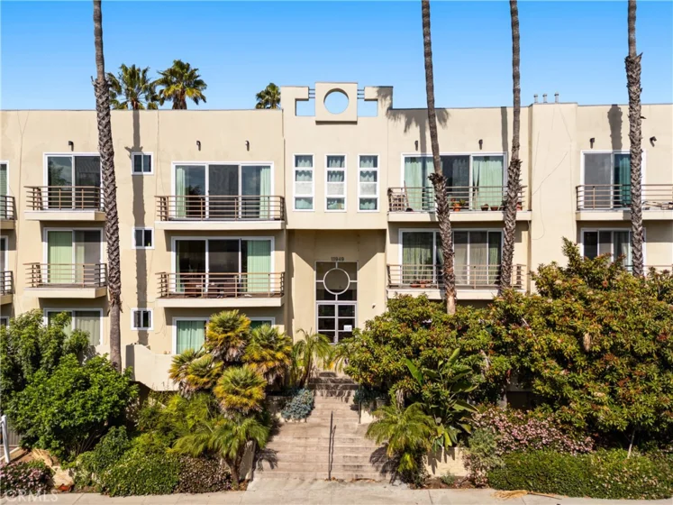 11949 Goshen Avenue #110 photo 9