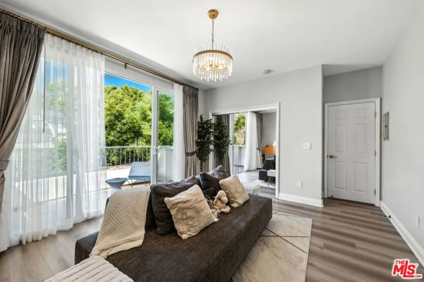 23971 De Ville Way photo 18