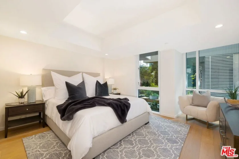 1705 Ocean Avenue ##107 photo 24