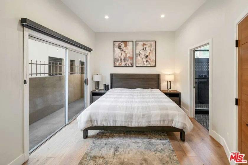 4139 Cahuenga Boulevard #106 photo 19