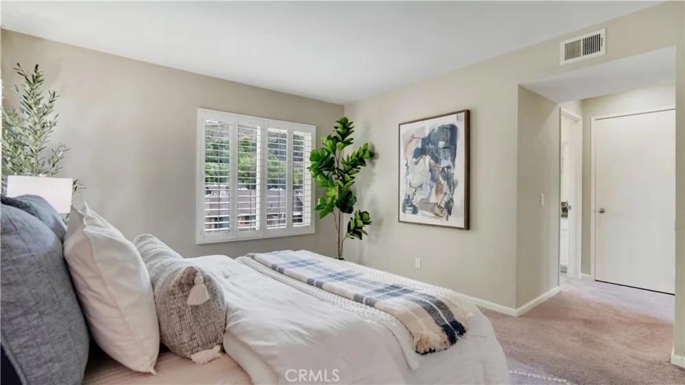 158 N Singingwood Street #2 photo 37