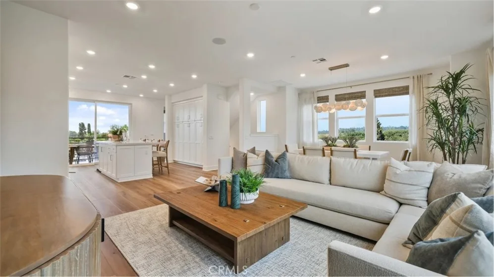 1804 Lychee Street photo 1