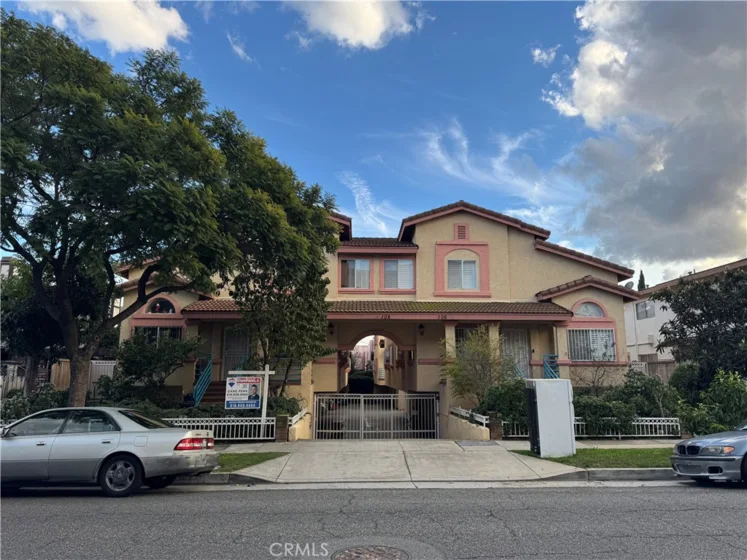 106 E Commonwealth Avenue #B photo 1