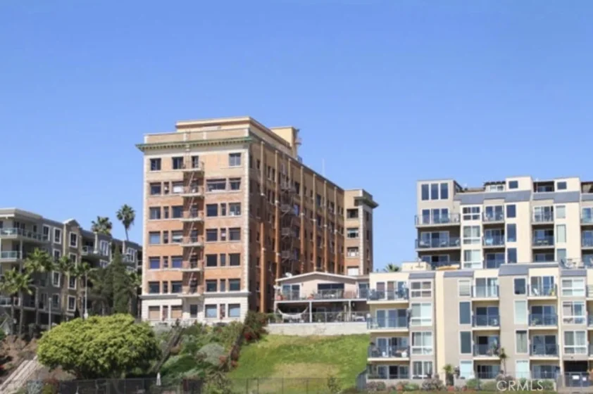 1030 E Ocean #703 photo 29