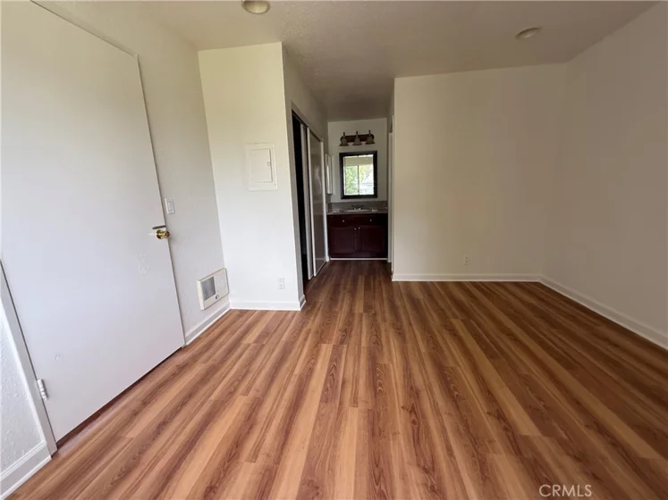 619 N Bristol #23 photo 10