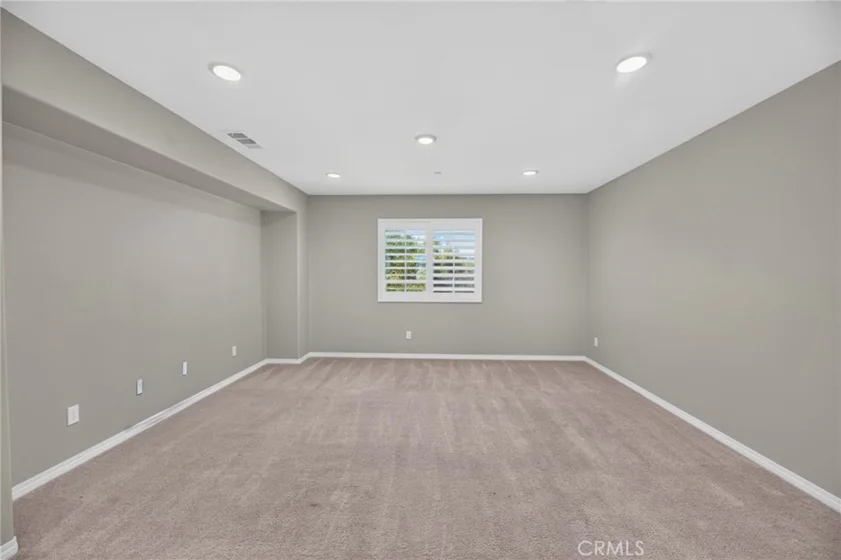 34136 Thistlewood Avenue photo 24