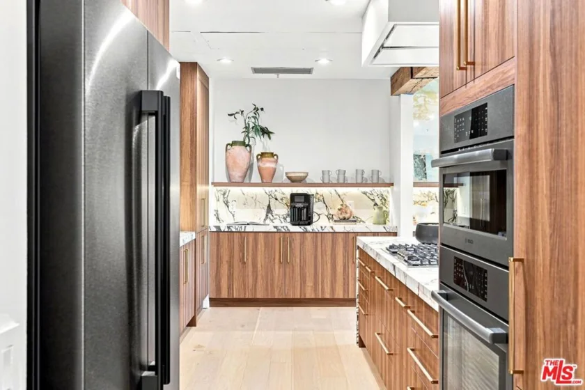 10580 Wilshire Boulevard #36 photo 6