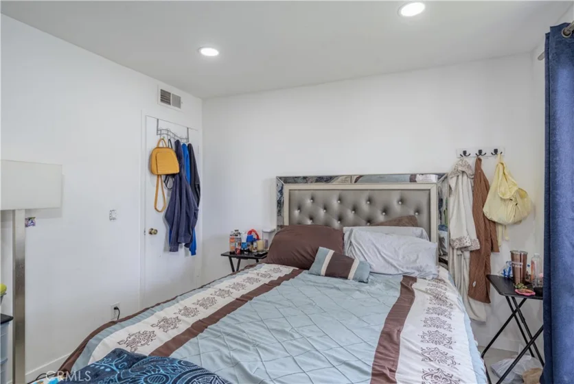 2803 S Fairview #C photo 20