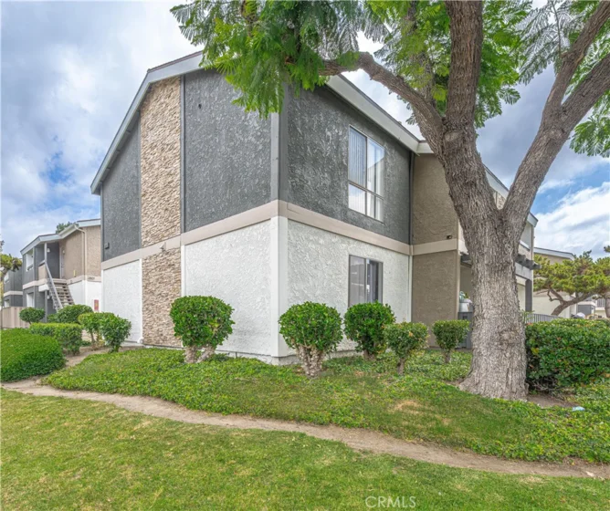 2803 S Fairview #C photo 5