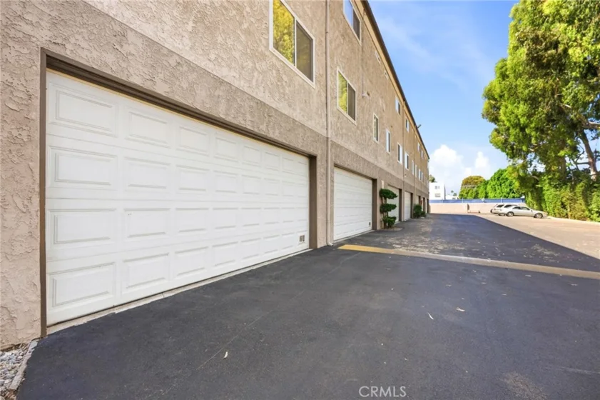 18333 Hatteras Street #56 photo 3