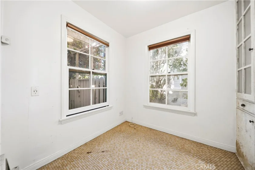 911 21st Street #B photo 18