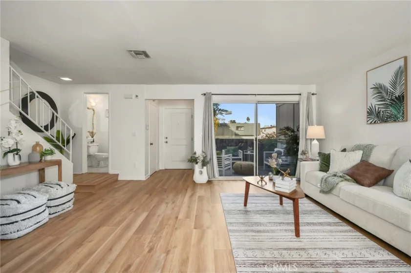 18550 Hatteras Street #87 photo 1