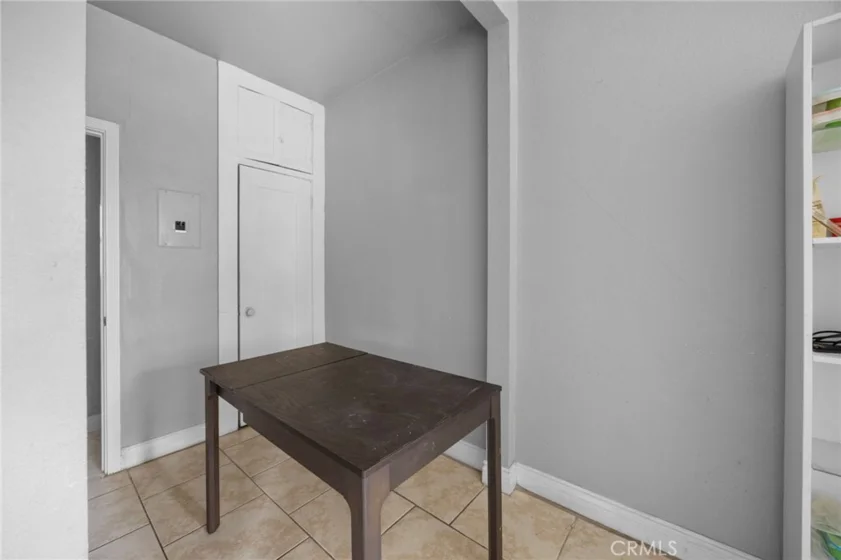 4125 S Figueroa #202 photo 4