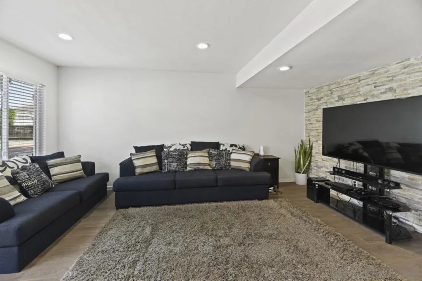1262 Denver Lane #B photo 5