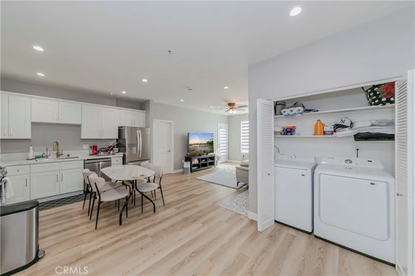 100 S Alameda Street #321 photo 17