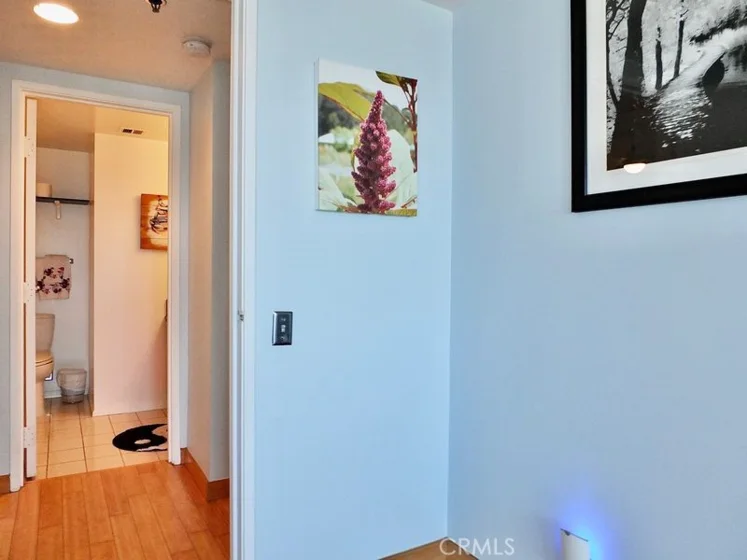 525 E Seaside Way 1007 photo 21