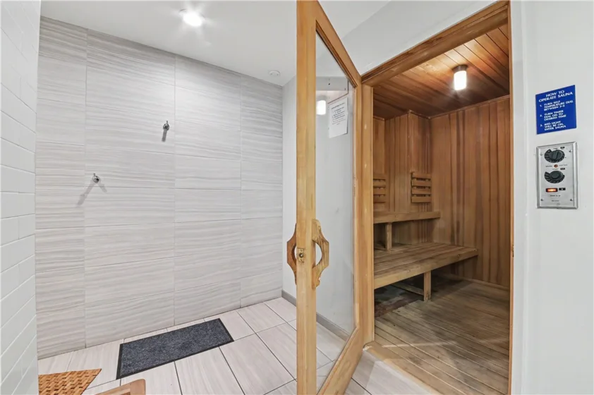 525 E Seaside Way #1109 photo 46
