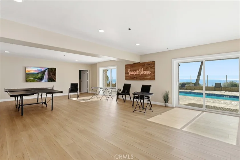 410 Corto Lane #E photo 31