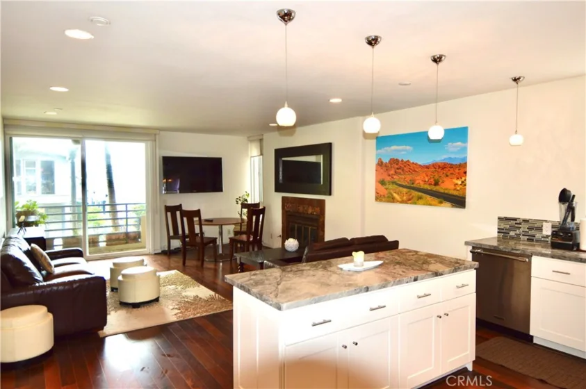 20 Catamaran Street #103 photo 1