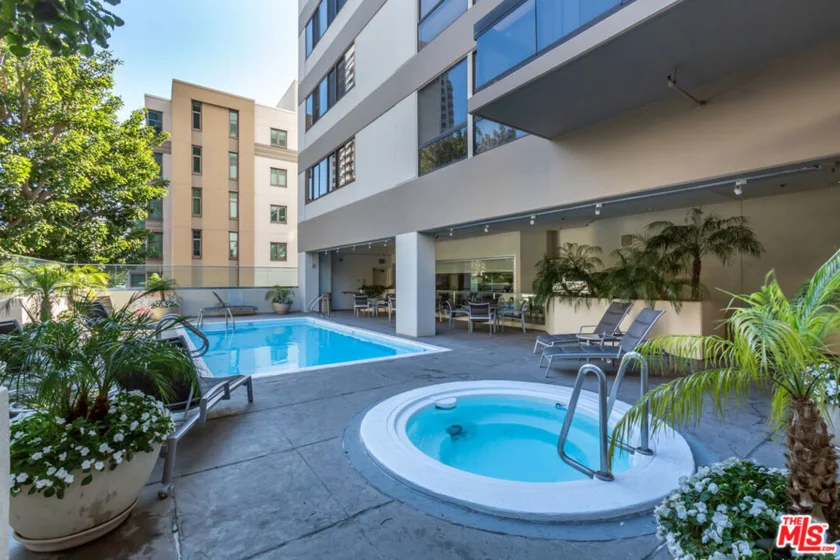 10445 Wilshire Boulevard #1806 photo 36