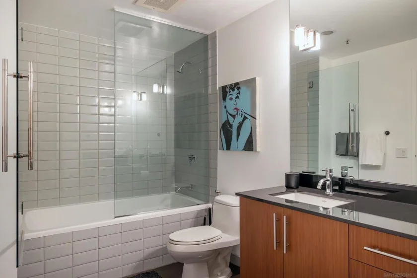 530 S Hewitt Street #131 photo 36