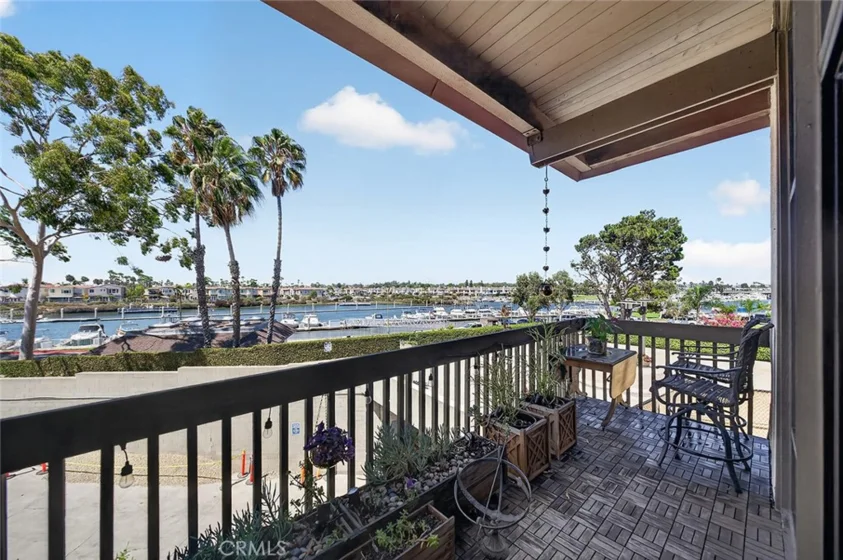 5201 S S Marina Pacifica Drive photo 2