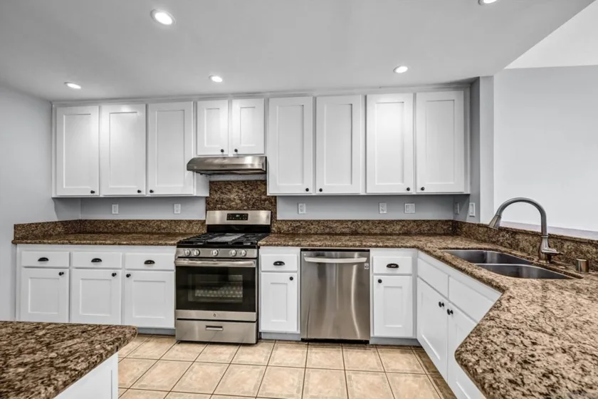 9325 Babauta Road #8 photo 7