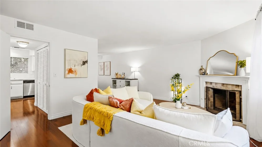 432 S Oak Knoll Avenue #4 photo 1