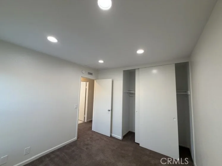 1021 W Lamark Lane photo 9