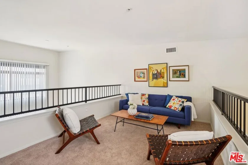 100 S Alameda Street #432 photo 15