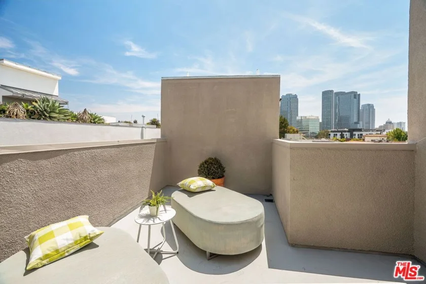 1617 S Beverly Glen Boulevard #404 photo 21