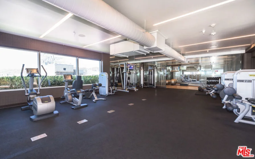 6250 Hollywood Boulevard #4E photo 15