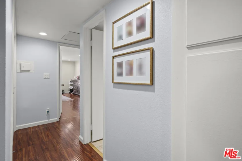 620 W Hyde Park Boulevard #103 photo 9