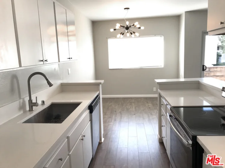 5403 Newcastle Avenue #58 photo 1