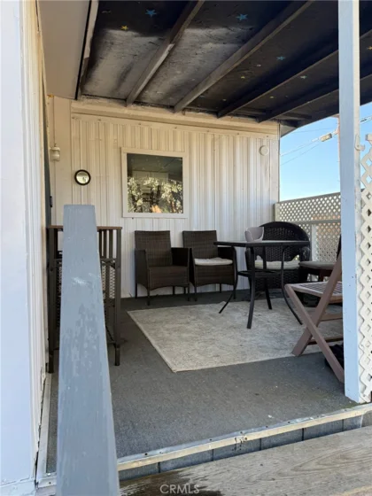 24648 Hayes Avenue photo 2