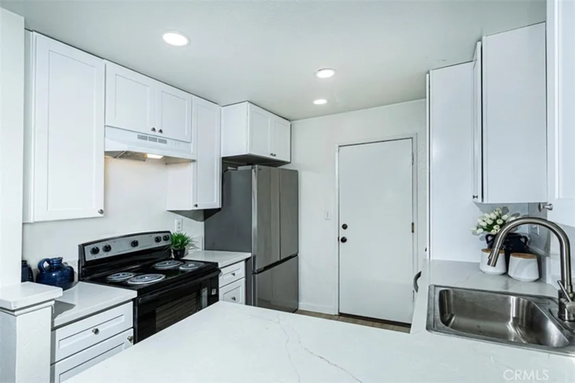 24 Riverstone photo 15