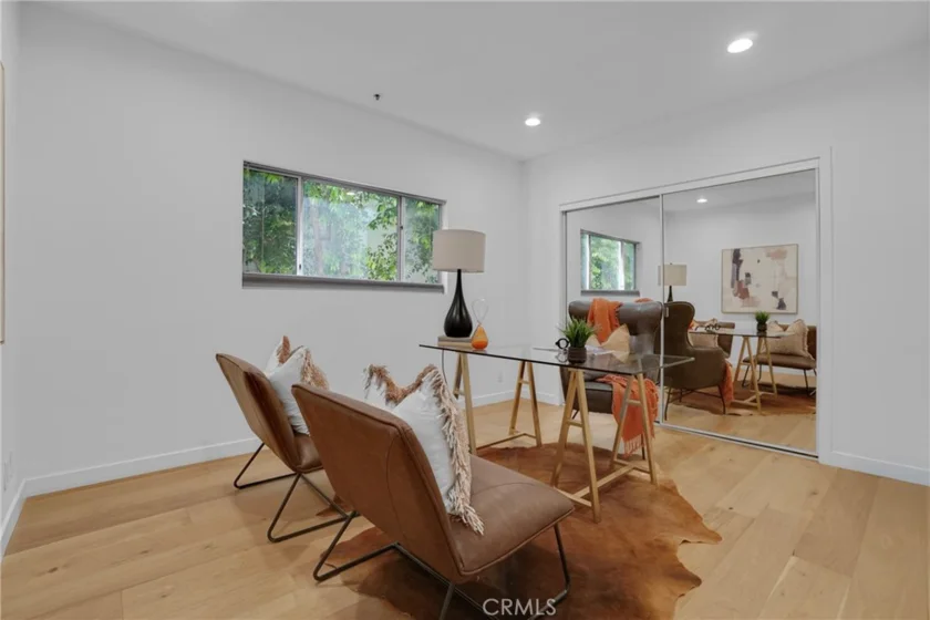 1871 Greenfield Avenue #102 photo 9