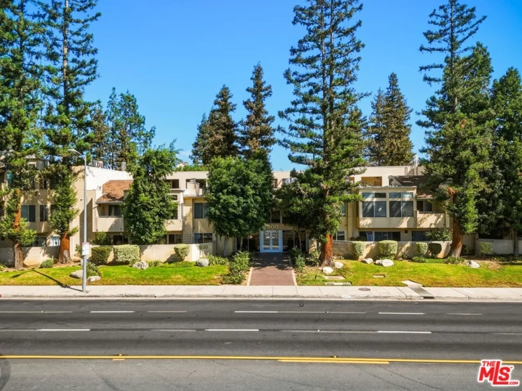 7800 Topanga Canyon Boulevard #322 photo 3