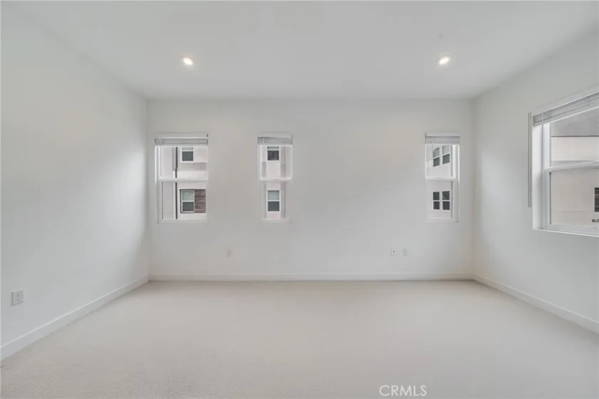 1338 S Urbana photo 9
